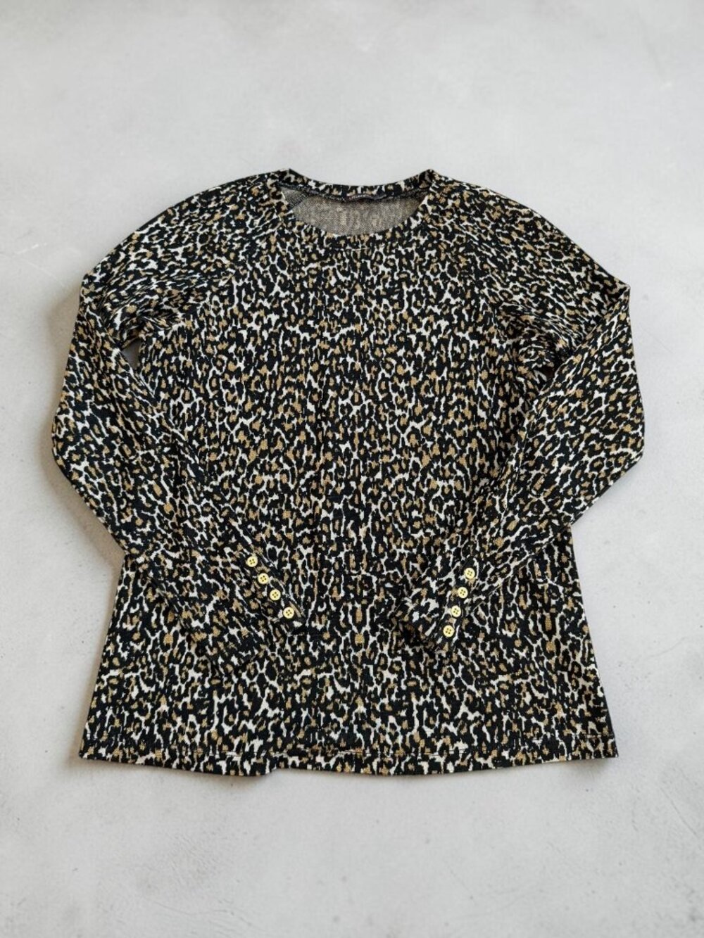 MCLAUGHLIN Animal Print Gold Button Long Sleeve Top Size Small